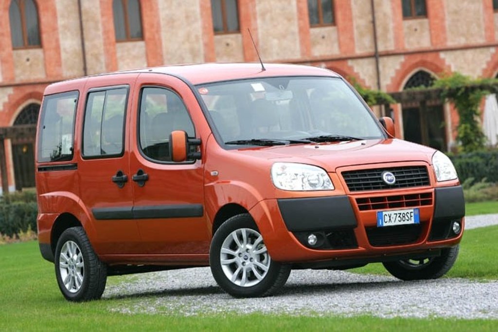 Купить фиат ростов. Fiat Doblo Panorama. Фиат Добло 2008. Fiat Doblo Panorama 2006. Фиат Добло панорама.